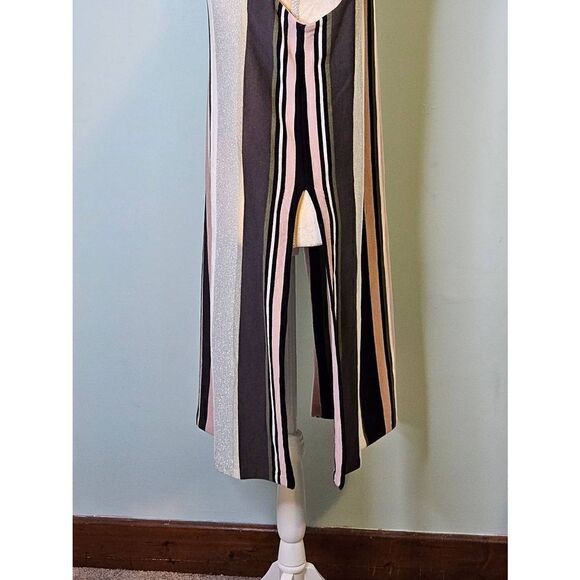 Bar lll multi colored sleeveless dress. Size L. - Picture 2 of 4